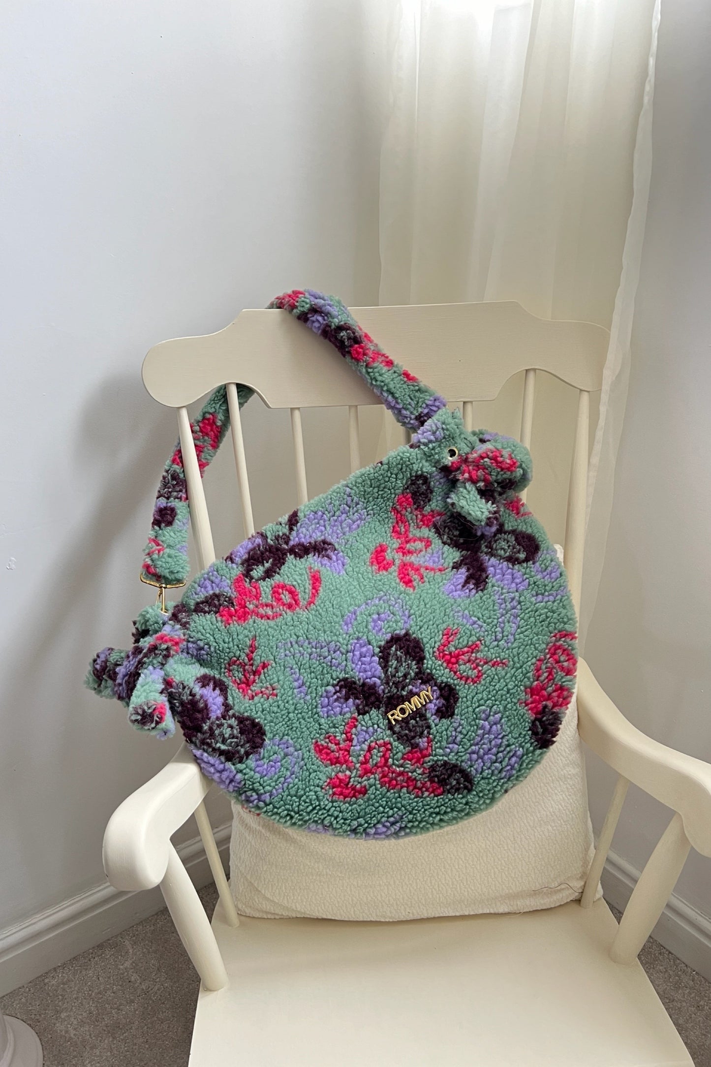 Bloom Scoop Shoulder Bag